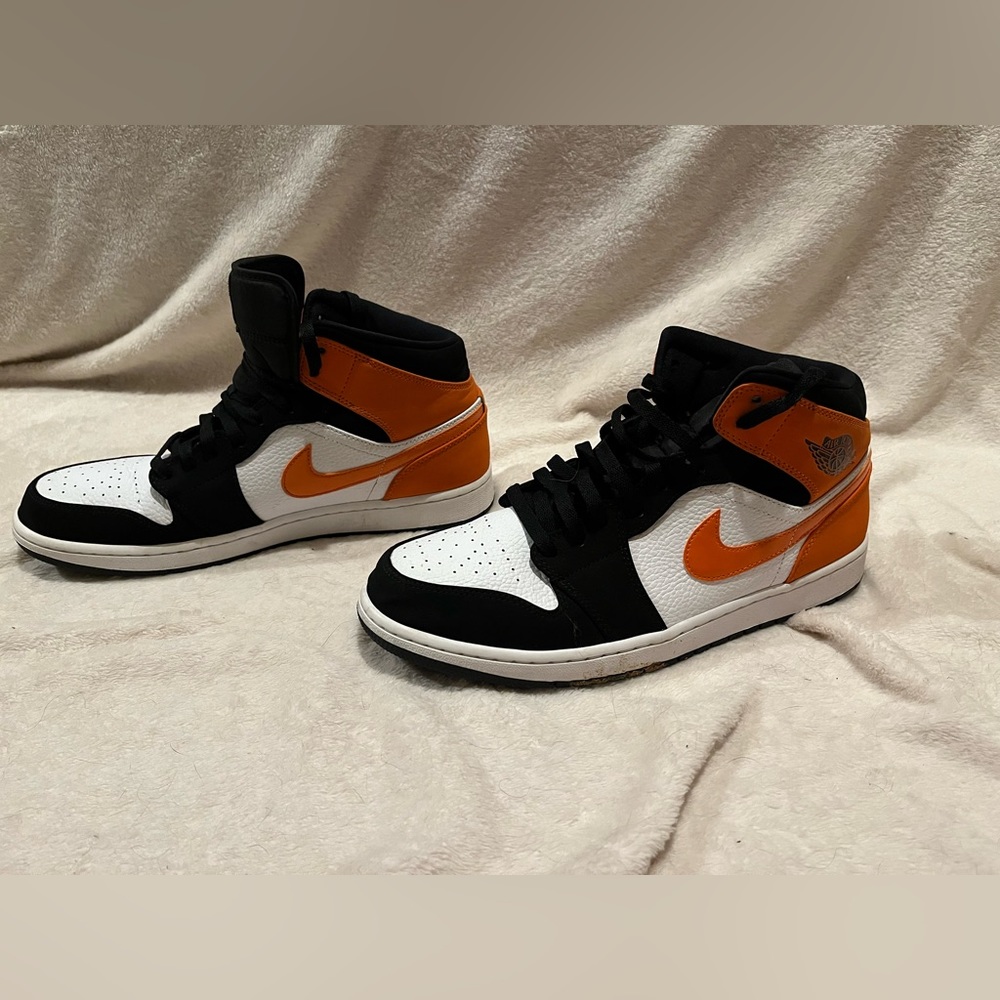 Jordan 1 Mid Shatter Backboard